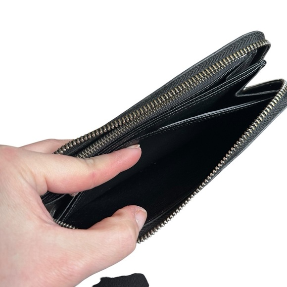 Authentic Louis Vuitton Eclipse Split White & Gray Monogram Leather Zippy Wallet - Picture 9 of 14